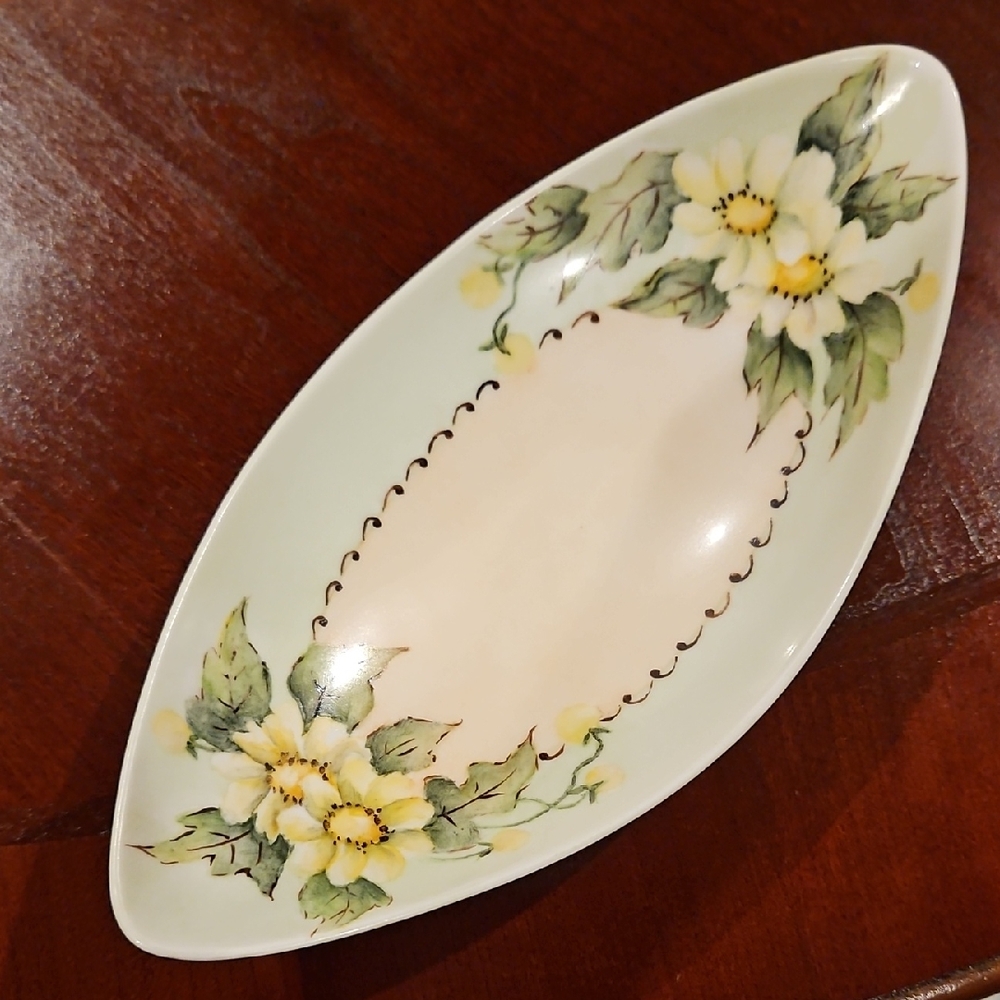 Elegant Signed by Studio Artist D. Browning 1950s-60s Bavarian Floral Dish
